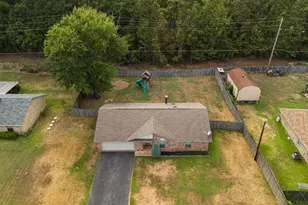 311 S Hillshore Dr, Longview, TX 75605 - Photo 6