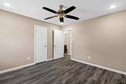 311 S Hillshore Dr, Longview, TX 75605 - Photo 26