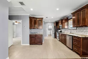 605 Dallas St, Winona, TX 75792 - Photo 8