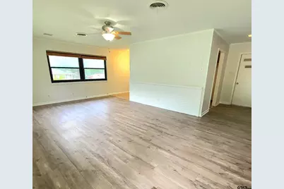 2315 Pine Crest, Tyler, TX 75701 - Photo 2