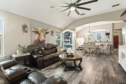 378 Molly Ln, Lindale, TX 75771 - Photo 10