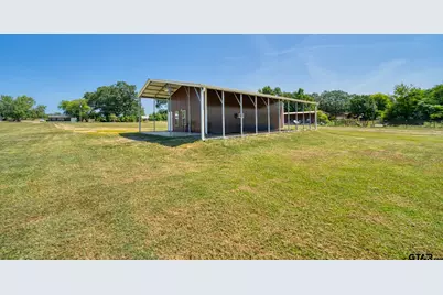 3324 Smelley Rd, Longview, TX 75605 - Photo 2