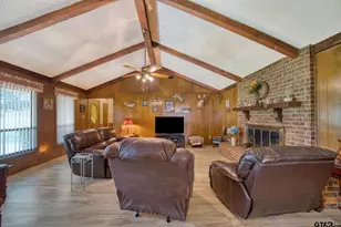 471 Southfield Ln, Marshall, TX 75672 - Photo 2