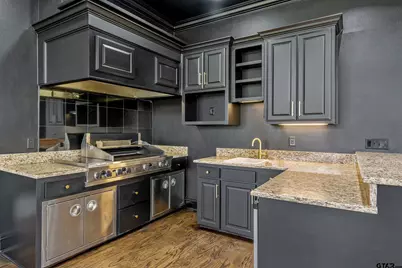 606 Tremont St, Tyler, TX 75701 - Photo 8