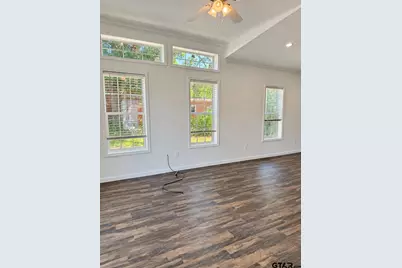 510 E Henderson St., Overton, TX 75684 - Photo 6