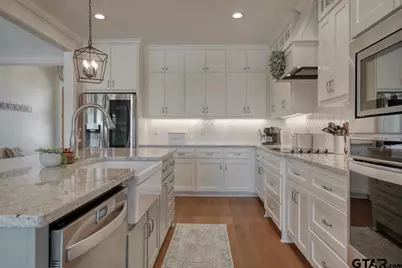 18347 Timber Oaks Drive, Lindale, TX 75771 - Photo 12