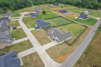 16306 Rainier, Lindale, TX 75771 - Photo 4