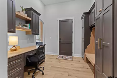 23180 Bridle View Dr, Lindale, TX 75771 - Photo 16