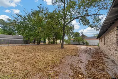209 W South Street, Lindale, TX 75771 - Photo 30