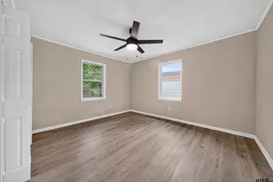 209 W South St, Lindale, TX 75771 - Photo 20