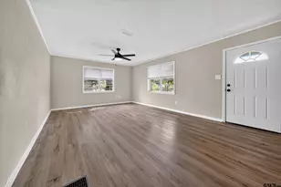 209 W South St, Lindale, TX 75771 - Photo 6