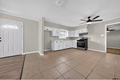 209 W South Street, Lindale, TX 75771 - Photo 8
