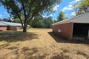 326 Hill Ave, Pittsburg, TX 75686 - Photo 22