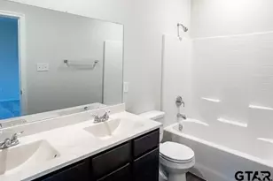 989 Martin St, Chandler, TX 75758 - Photo 4