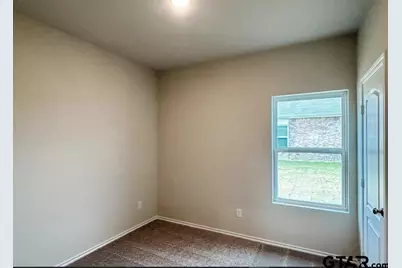 989 Martin St, Chandler, TX 75758 - Photo 6