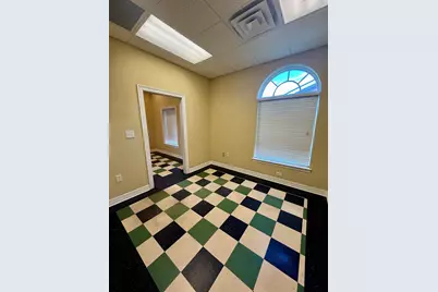 649 S Broadway, Tyler, TX 75701 - Photo 14