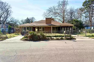 609 Hickory, Hughes Springs, TX 75656 - Photo 2
