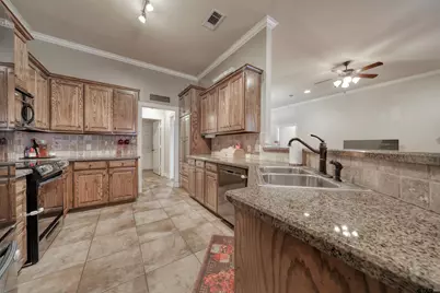 16594 Beauregard Drive, Tyler, TX 75703 - Photo 10