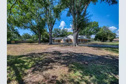 514 Charmwood Dr, Chandler, TX 75758 - Photo 32