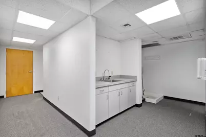 421 S Beckham Ave, Tyler, TX 75702 - Photo 26