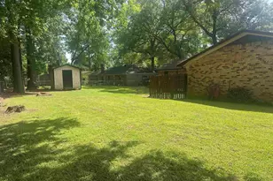 902 Pine Cove, Jacksonville, TX 75766 - Photo 28