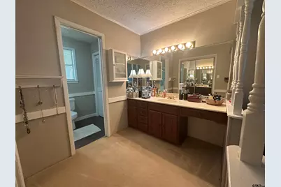 902 Pine Cove, Jacksonville, TX 75766 - Photo 24