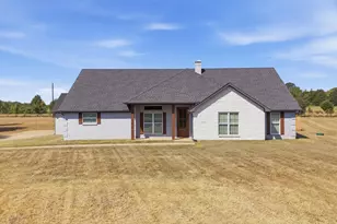 15099 Fargo Dr, Chandler, TX 75758 - Photo 1