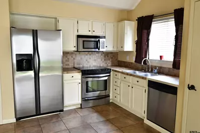 1725 Eaglewood, Tyler, TX 75703 - Photo 6