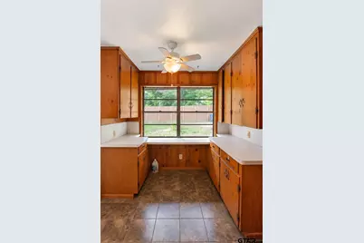 101 Leland Dr, Athens, TX 75751 - Photo 6