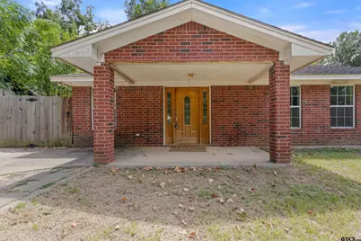 306 1/2 Jordan St, Tyler, TX 75702 - Photo 2