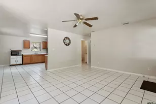 306 1/2 Jordan St, Tyler, TX 75702 - Photo 8