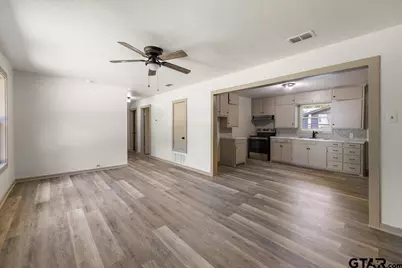 313 Butler St, Rusk, TX 75785 - Photo 2