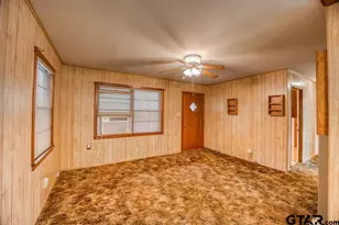 4233 An County Rd 163, Palestine, TX 75801 - Photo 16