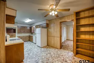 4233 An County Rd 163, Palestine, TX 75801 - Photo 20
