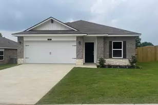 110 S Rainbow Dr, Whitehouse, TX 75791 - Photo 1