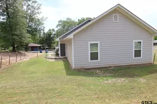 129 Dr M.L.K. Jr Dr, Gladewater, TX 75647 - Photo 34