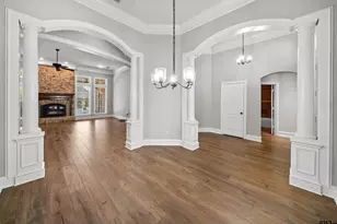 2322 Kingsmill Cir, Tyler, TX 75703 - Photo 8