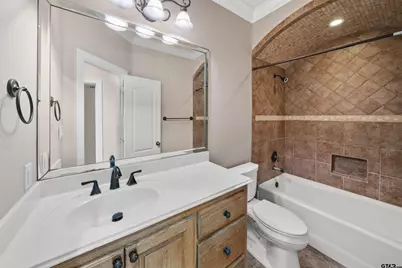 2322 Kingsmill Cir, Tyler, TX 75703 - Photo 32