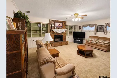 1911 Sterling Dr, Tyler, TX 75701 - Photo 6