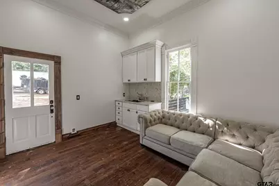 904 S Magnolia, Palestine, TX 75801 - Photo 18