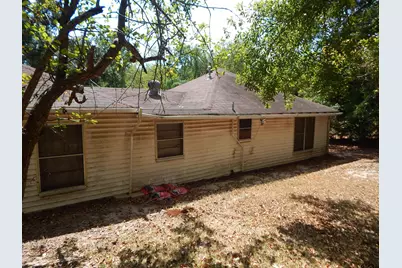 715 Clark St, Gilmer, TX 75644 - Photo 4