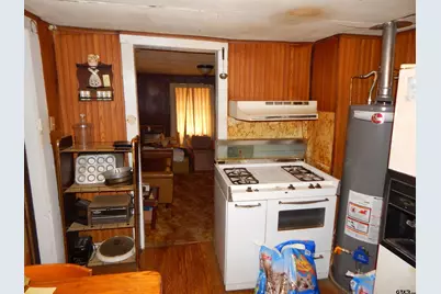 715 Clark St, Gilmer, TX 75644 - Photo 18