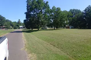 705 Richard St, Quitman, TX 75783 - Photo 4