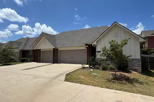 4300 Huntingtower Dr, Tyler, TX 75707 - Photo 2