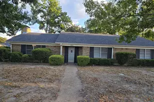 410 S Carriage Dr, Tyler, TX 75703 - Photo 1
