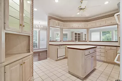 3403 Pinecreek Dr., Tyler, TX 75707 - Photo 12