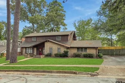 2701 Fairfax Dr, Tyler, TX 75701 - Photo 2