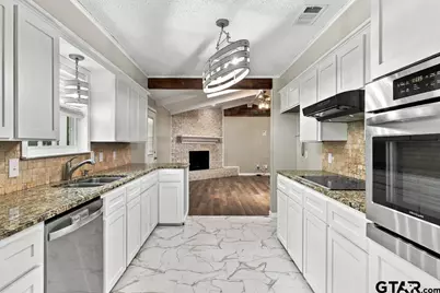 3724 Linda Kaye Dr., Longview, TX 75604 - Photo 8