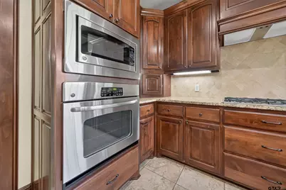 511 Southcreek, Chandler, TX 75758 - Photo 12