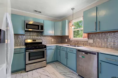 1126 Skyline Street, Tyler, TX 75701 - Photo 16